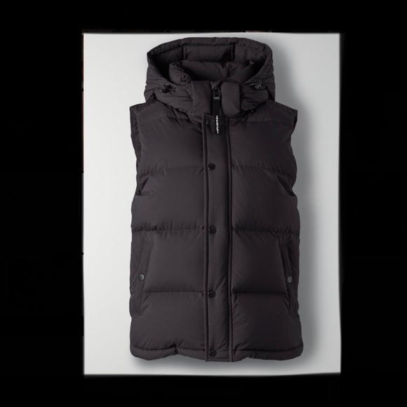 Aritzia Tna The Super Puff Vest 